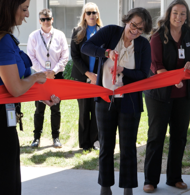 SICI's warden cuts ribbon  